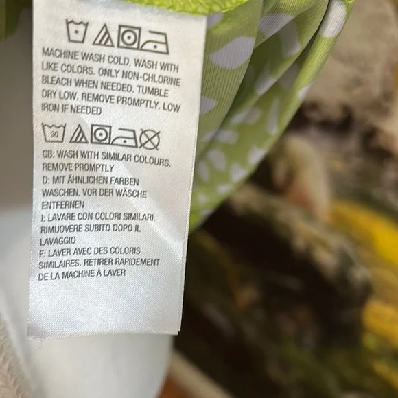 Green and White Patterned Women's Top - Picture 7 of 7